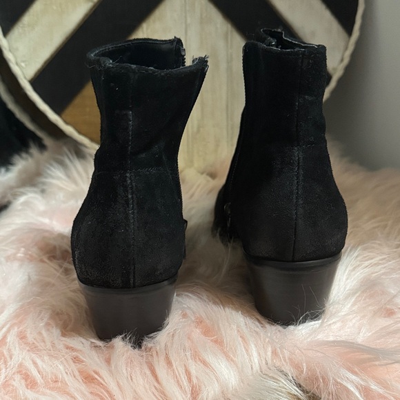 Steve Madden Creek Suede Ankle Boots - Picture 4 of 6